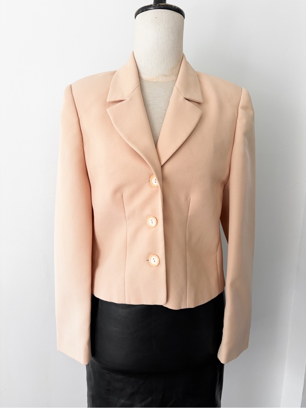 Vintage AGMIR Cropped Beige Blazer Jacket – Handcrafted in Europe (Size S)